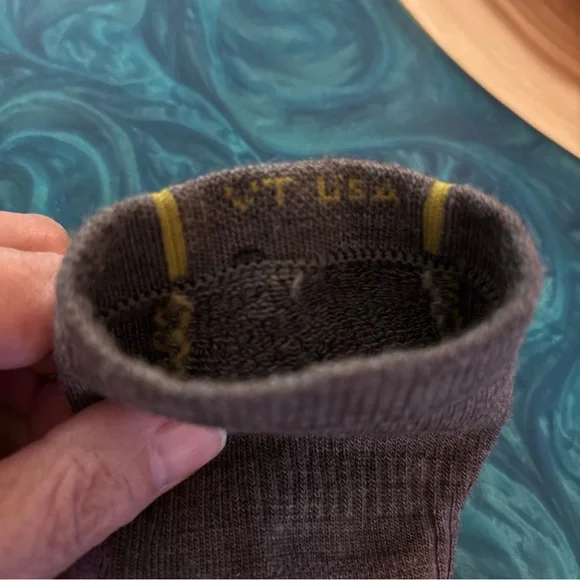 Darn Tough Ladies Shirty Wool Gray and Purple Socks NWOT - Picture 4 of 4